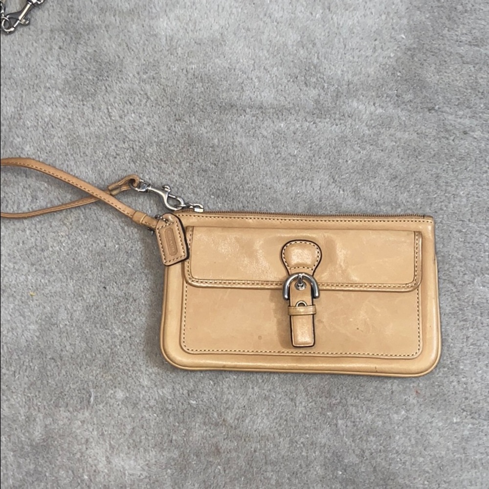 TAN COACH WRISTLET